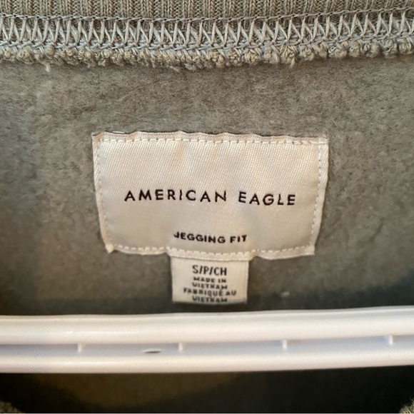 American Eagle Leopard Print Sweatshirt NWOT Size S - Picture 3 of 3